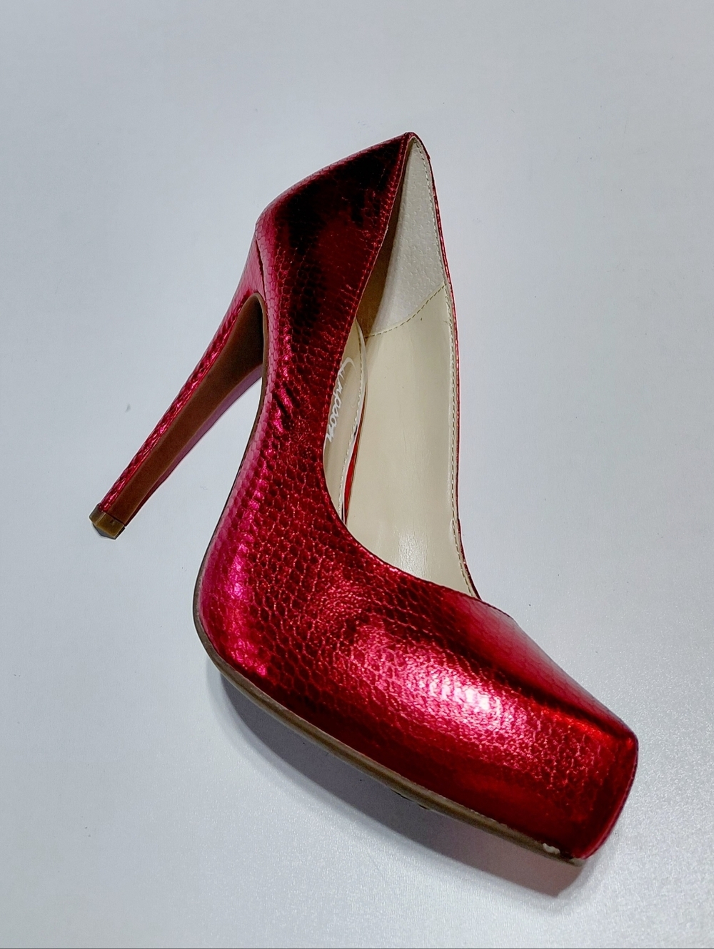 JESSICA SIMPSON Women's Parisah  Red Metallic Snakeskin Stiletto Heels  Size 6 - Picture 6 of 8